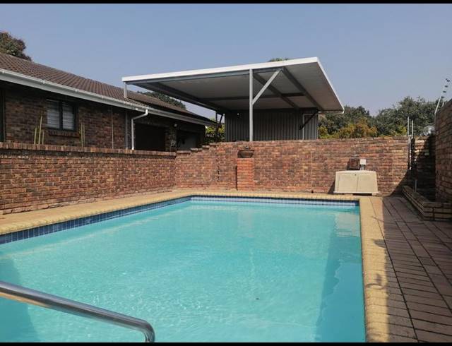 4 BEDROOM HOUSE FOR SALE IN BIRDSWOOD